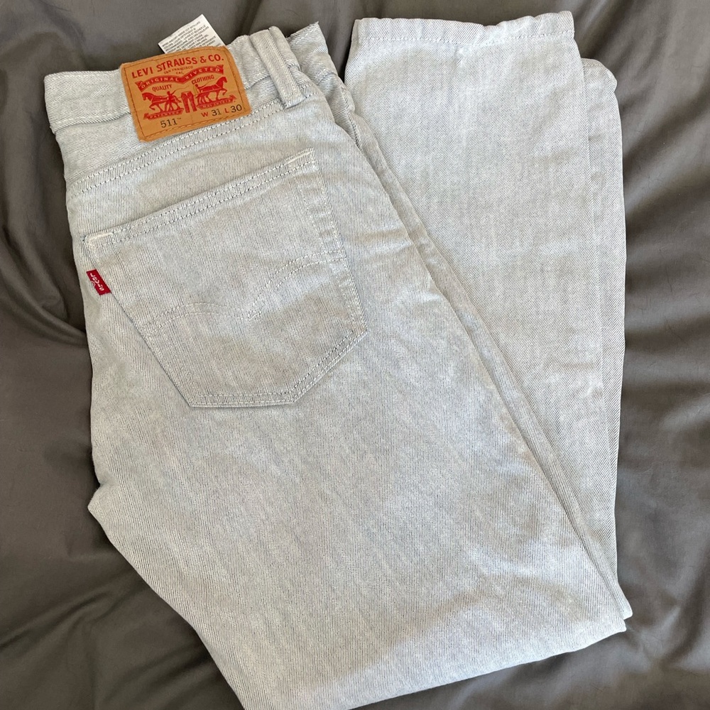 Levi’s slim for light wash 31x30
